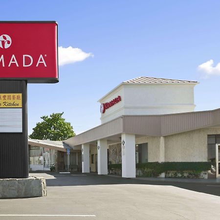 Ramada By Wyndham Torrance Hotel Luaran gambar