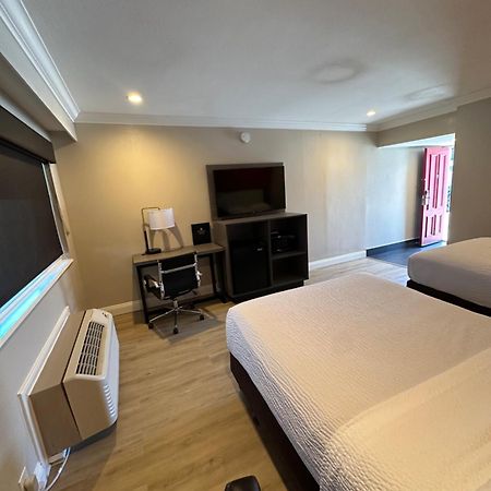 Ramada By Wyndham Torrance Hotel Luaran gambar