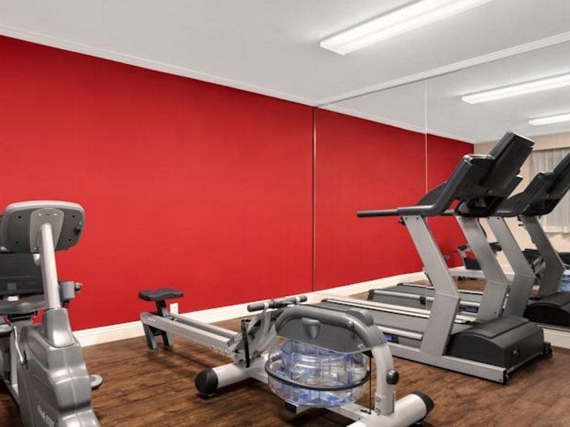 Ramada By Wyndham Torrance Hotel Luaran gambar